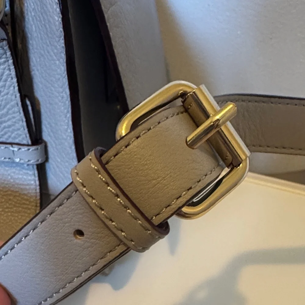 LO & SONS THE CLAREMONT CROSS BODY CAMERA BAG - Picture 13 of 16